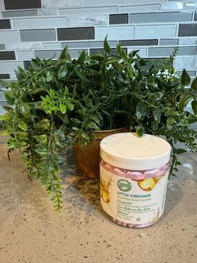 APPLE CINNAMON WHIPPED BODY BUTTER